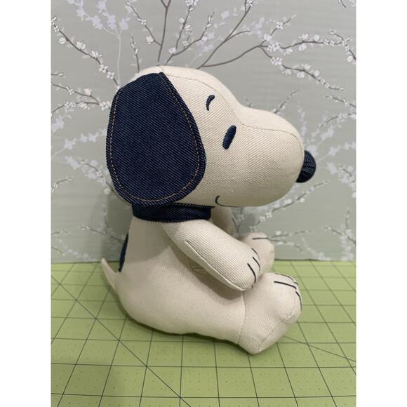 American Eagle Limited Edition Denim Snoopy Peanuts 8” Plush Stuffed Animal Rare - Picture 2 of 15